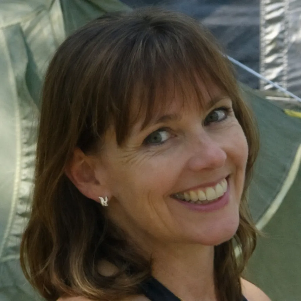 Headshot of Catherine Pollitt